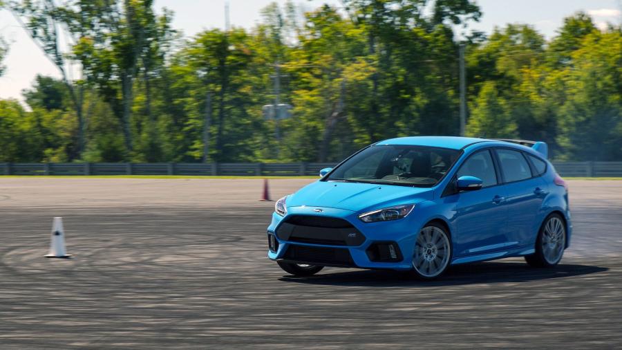  Ford Focus RS 2016 года  (US) (фото 20 из 51)